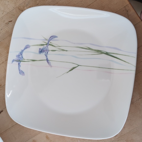 3 Corelle Shadow Iris Square Dinner Plates Corning Purple Flowers 10.5" Plates - Picture 4 of 5